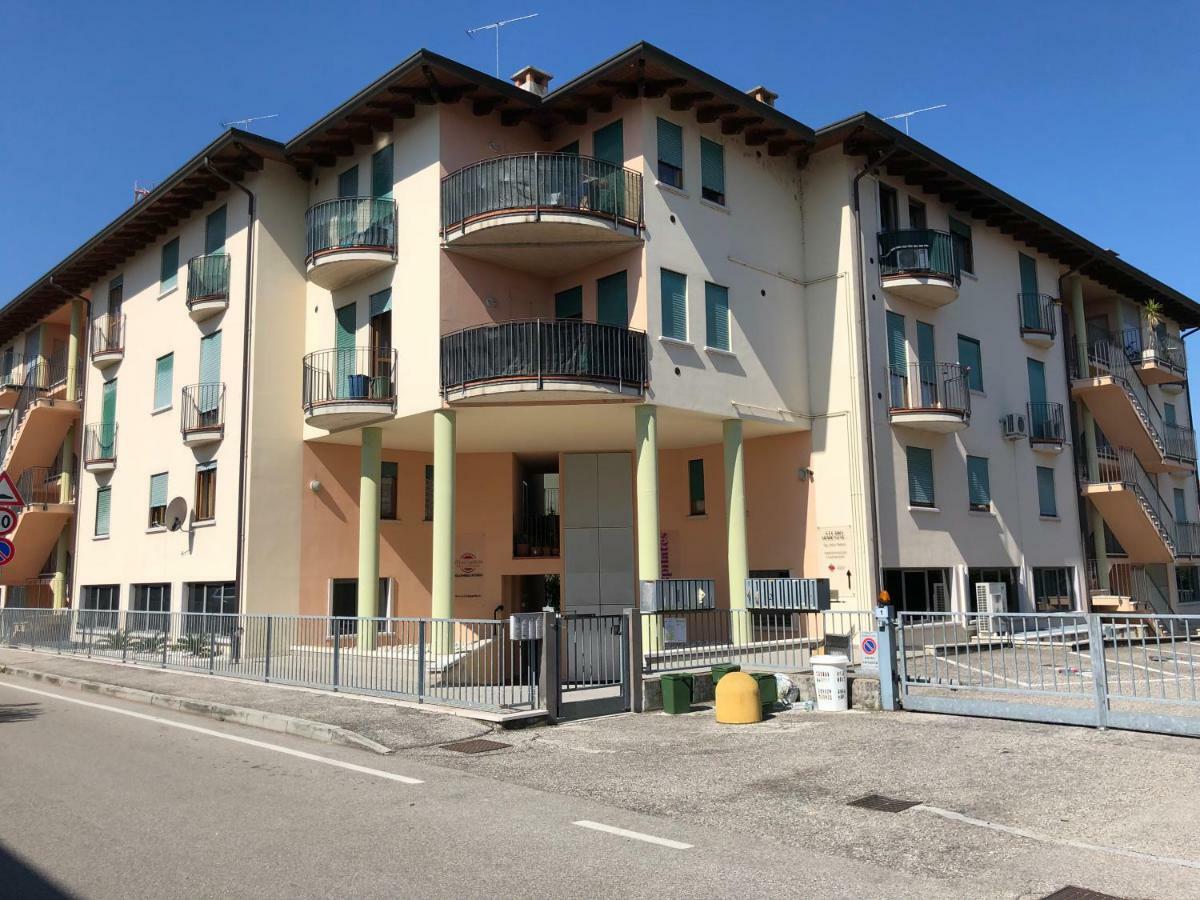 Appartamento Peschiera - Zona Ospedale Pederzoli Peschiera del Garda Kültér fotó